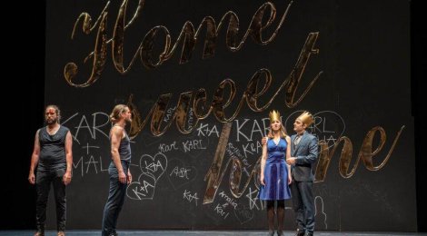 Lesung, Theaterstück und Konzert warten auf Bündner Kulturbegeisterte