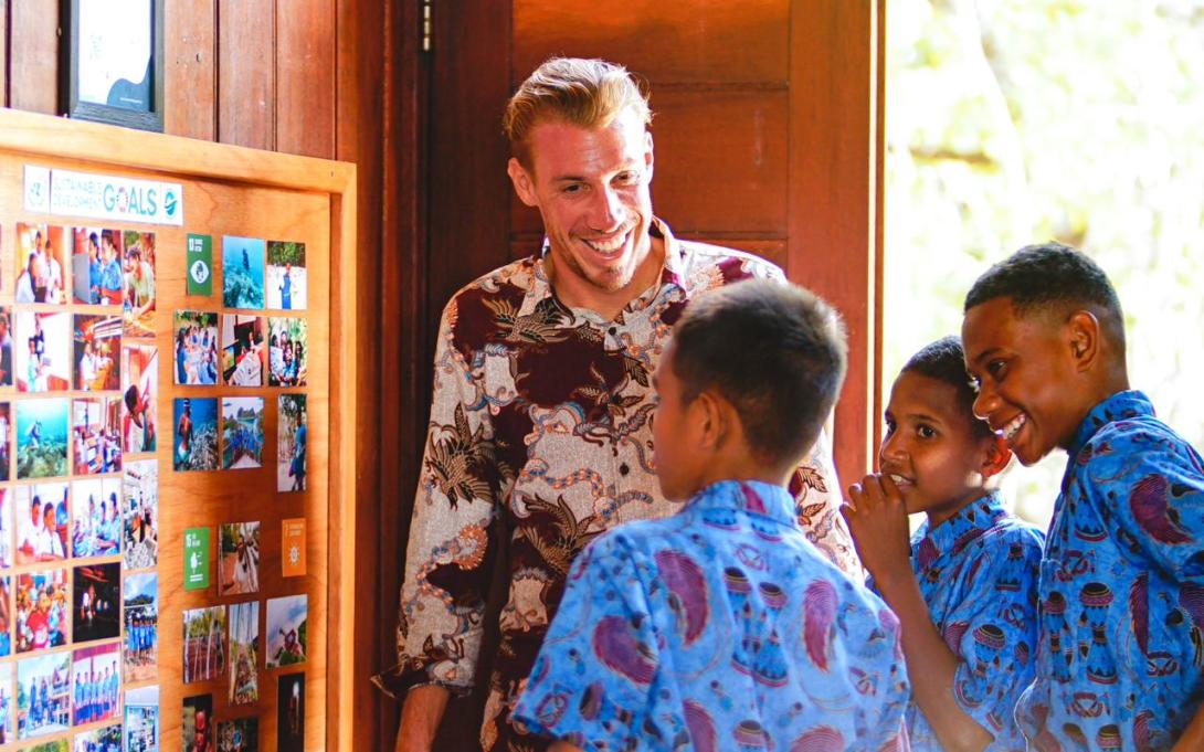 Jonas Müller: Mit einer Umweltschule in Indonesien zum Erfolg
