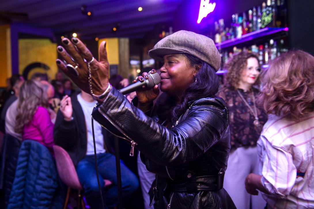 Es gibt was auf die Ohren